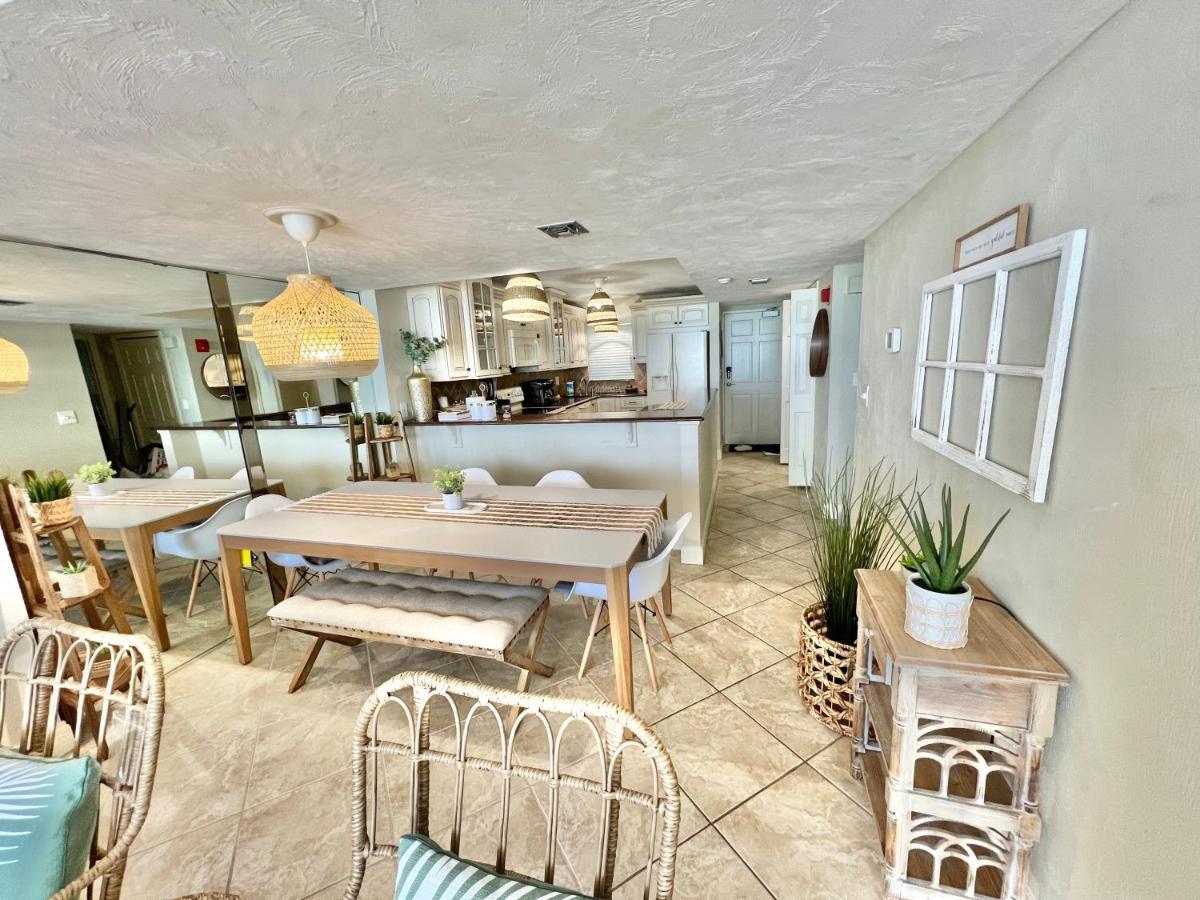 Beach Oasis 704 Lovely Daytona Ocean Front For 5 Sleeps Up To 12 Daytona Beach Exterior photo